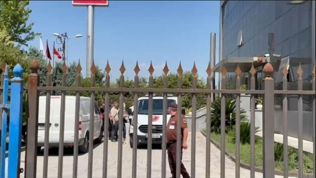 Çfarë po ndodh? Forca policie dhe tatimorë zbarkojnë te “Bankers Petroleum”