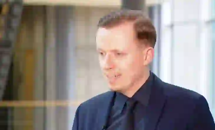 Deputeti i SPD-së, Adis Ahmetoviq, kritikon heshtjen politike për gjendjen e shqiptarëve në Serbinë e Jugut
