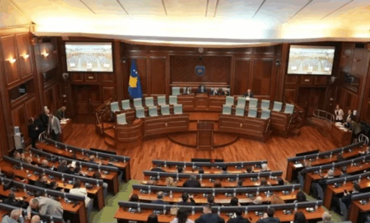 Dështon sërish konstituimi i Kuvendit, Kurti takohet në privat me Limajn