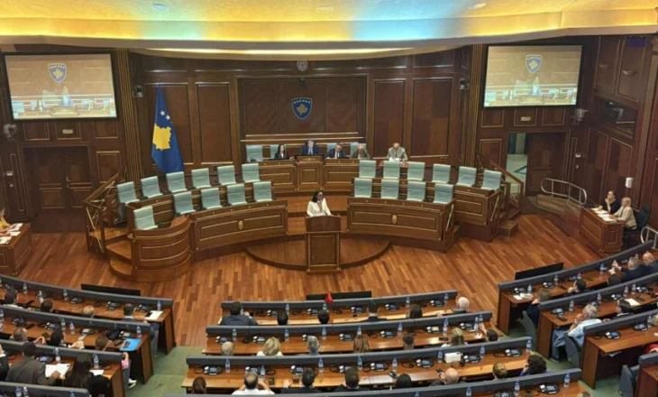 Dështon sërish seanca në Kosovë, përpjekja e fundit në mbrëmje, nga nesër hyn në fuqi vendimi i kushtetueses