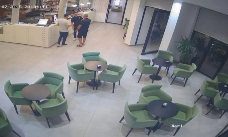 Dhuna ndaj kamerierit, menaxheri i hotelit tregon si u godit i riu, avokati përpiqet t’ia lërë përgjegjësinë shokut të policit