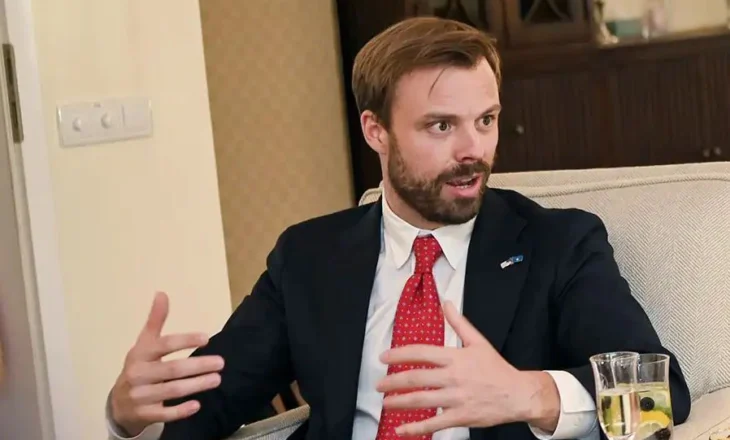 Diplomati i DASH viziton Kosovën, takohet me disa prej krerëve të opozitës, zbulohen detaje