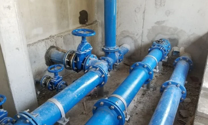 Disa zona të Tiranës mbeten pa ujë, UKT: Ka defekt tek depo në Farkë…