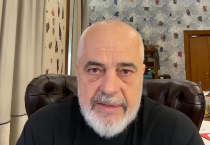 Dorëheqja e drejtorëve në Bashkitë e vendit/ Justifikohet Rama: Domosdoshmëri për të shkundur mekanizmat e topitura