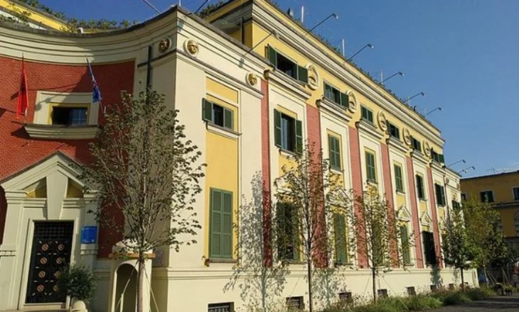 Dorëhiqen 4 nënkryetarët e Bashkisë Tiranë, zbulohet se kush i zëvendëson
