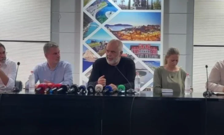 Drejtorët e shkarkuar në Vlorë, Rama: Janë të papërshtatshëm për atë detyrë