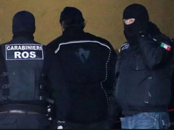 Drogë nga Amerika e Jugut në Evropë, goditet grupi kriminal italo-shqiptar, 28 në pranga