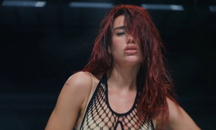 Dua Lipa shkruan histori në Spotify: Dy albumet e saj kalojnë 14 miliardë dëgjime