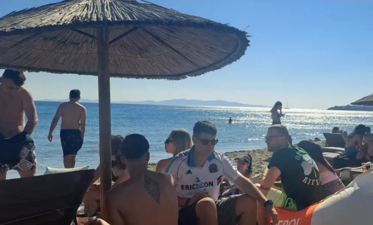 DW: Grekët “vajtojnë” për shqiptarët? Mungojnë punëtorë në turizëm