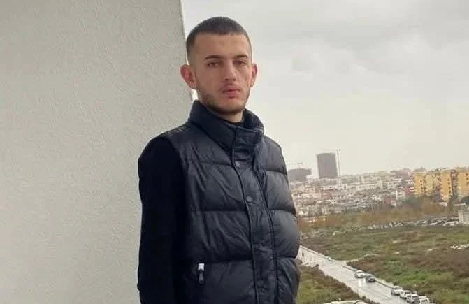 “E mora vesh nga mediat”/Vrasja e Renis Dobrës,dy të arrestuarit mohojnë përfshirjen
