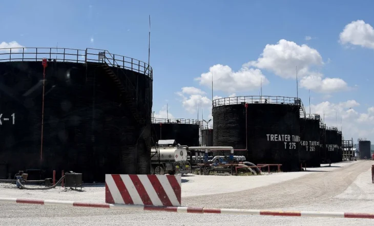 Eksperti: Patos-Marinza, një pallat me 48 kate naftë
