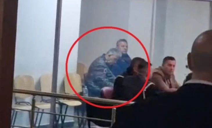 Ende në gjendje jo të mirë shëndetësore? Pritej të jepej pretenca, Jorgo Goro nuk paraqitet në sallë