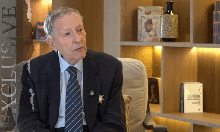 “Enver Hoxha mund të vriste edhe nënën e tij”/ Intervista e ish ambasadorit gjerman për TCH: Ishte ndër diktatorët më gjakatarë të shekullit XX