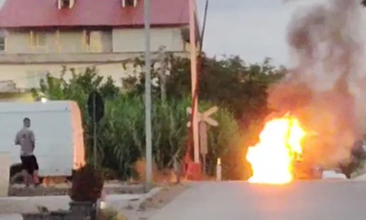 Fier – Digjet një automjet në aksin Fier–Seman, dyshohet për defekt teknik