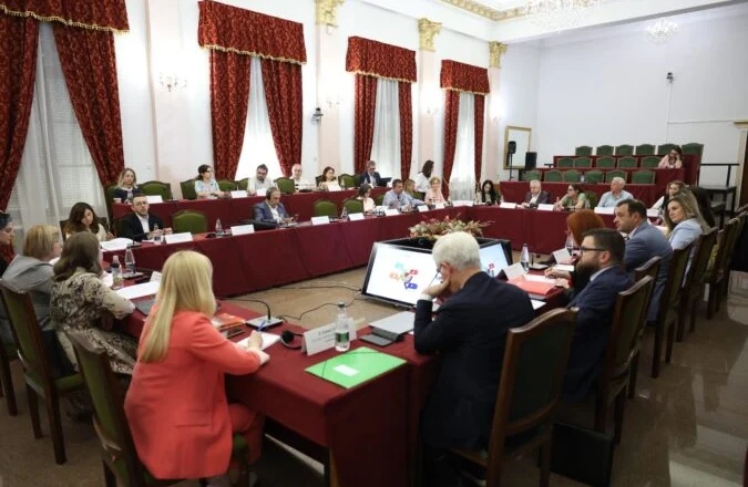 Financimi i partive politike, Xhafaj: Jo me dy qasje, shohim kush prevalon