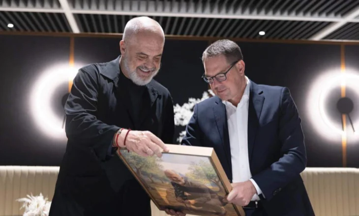 FotoAlbumi i kryeministrit Rama nga Bavaria