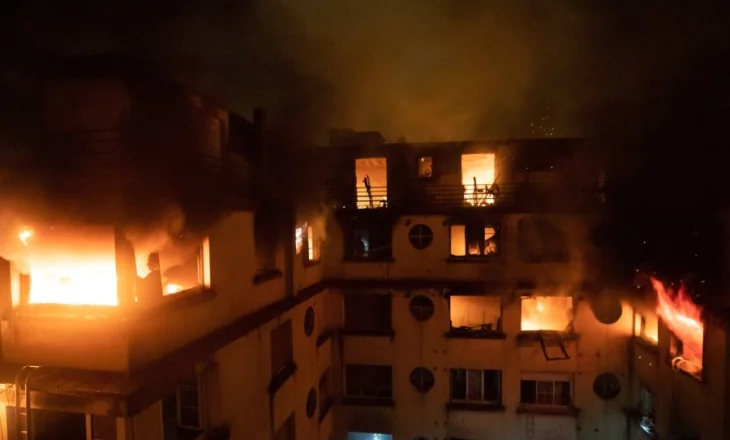 Francë/ 39-vjeçari bëhet hero pasi shpëtoi 2 foshnja nga një apartament që po digjej në Paris