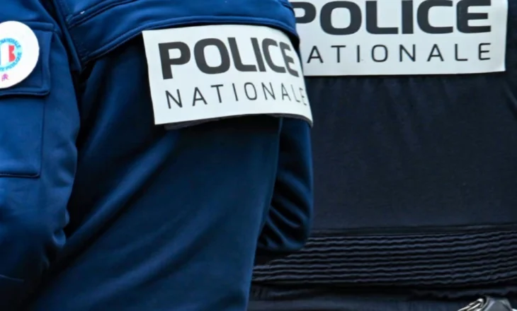 Frikë në “zemër” të Francës! 150 persona të maskuar sulmojnë autostradën me molotovë dhe shufra hekuri, 9 policë të plagosur në përplasjet e dhunshme