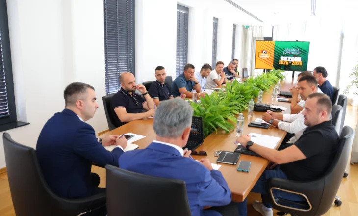 FSHF, konsultim me drejtuesit e klubeve të “Abissnet Superiore” për rishikimin e skemës “Final 4”