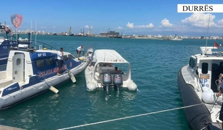 Fundoset gomonia, Policia Detare shpëton 5 persona në Durrës