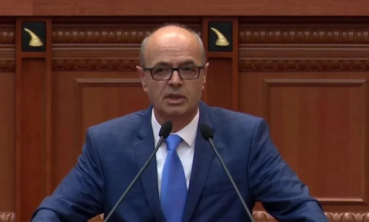 Goditja ndaj ‘Republikës së Drejtorëve’, Petro Koçi i del në krah Ramës: Mezi e kam pritur këtë ofensivë