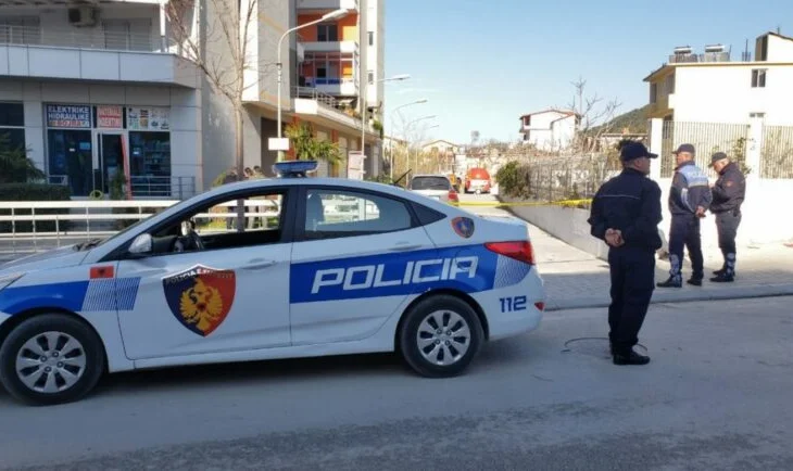Goditje me levë lëkuri dhe plagosje me thikë/ Dy ngjarje të rënda parandalohen në Vlorë