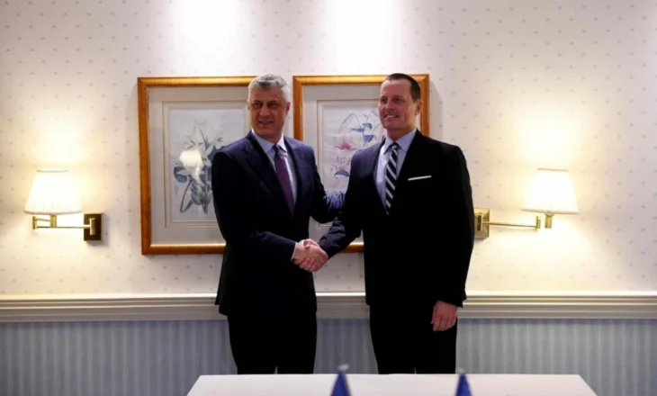 Grenell reagon për Thaçin: E turpshme që po mbahet ende në burg