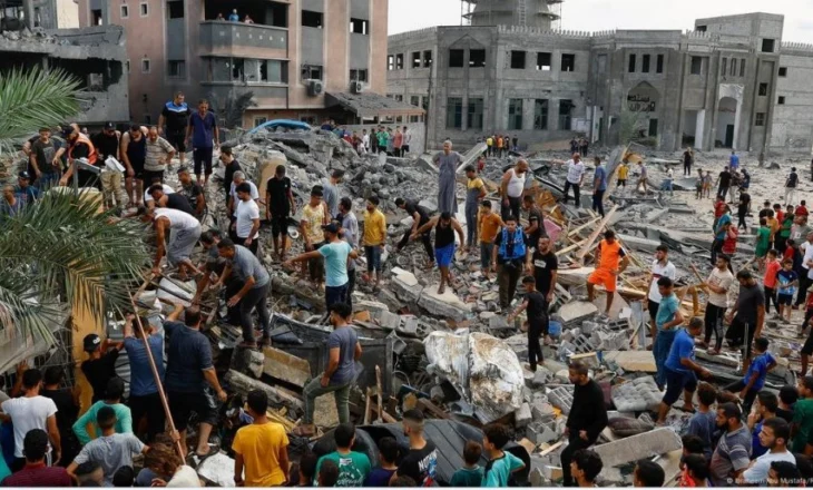 Hamasi pranon të lirojë 10 pengje si pjesë e bisedimeve për armëpushim në Gaza, thotë se negociatat janë të vështira