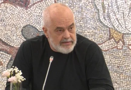Hapësirat publike, Rama: Do të krijojmë një listë të zezë për ndërtuesit