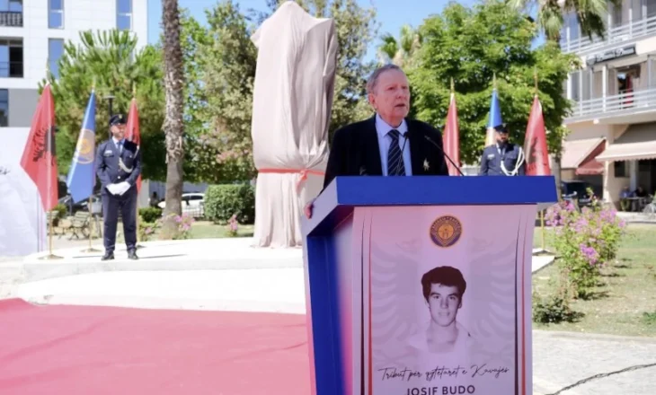 Hapi dyert për shqiptarët në ’90, ish-ambasadori gjerman Werner Daum gjendet i pajetë në një hotel në Durrës