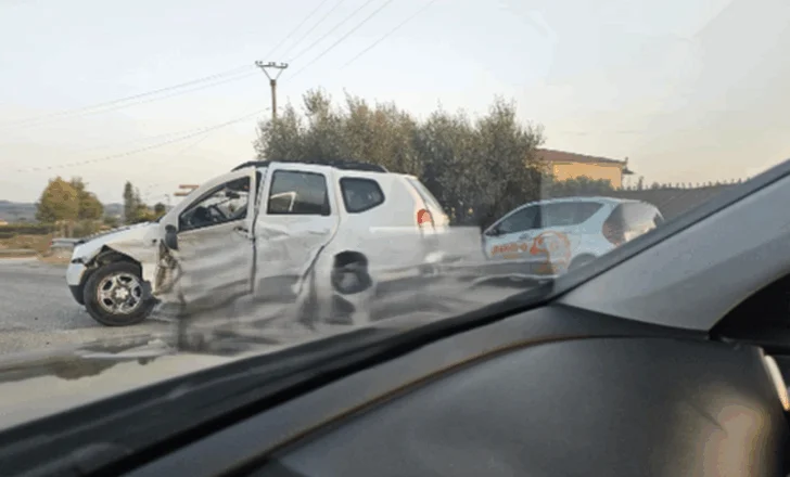 Humb jetën një fëmijë 9-vjeç, plagoset 20 vjeçari në rrugën Dhërmi-Palasë