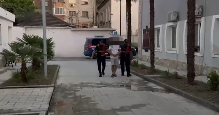 I dënuar për armë dhe vrasje në Itali, arrestohet në Vlorë 45-vjeçari shqiptar, pritet ekstradimi i tij