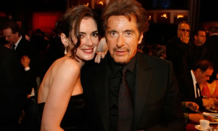 “I thashë që e doja dhe ai tha ‘jo, vajzë e vogël”’, Winona Ryder zbuloi se kishte rënë në dashuri me Al Pacinon, por ai e refuzoi