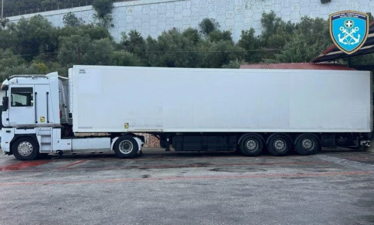 Igumenicë/ Kapet drogë me vlerë 2.7 milionë euro, u gjet në një kamion që vinte nga Italia