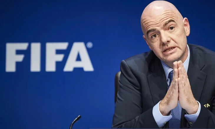Infantino: I trishtuar për Zhotën, flamujt do të ulen në gjysmështizë në selinë e FIFA-s, çerekfinalet me një minutë heshtje