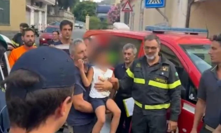 Ishte i zhdukur, teksa shpresat shuheshin… gjendet pas 36 orësh vogëlushi 5-vjeçar në Itali! Qëndroi i strehuar pranë një shtylle betoni
