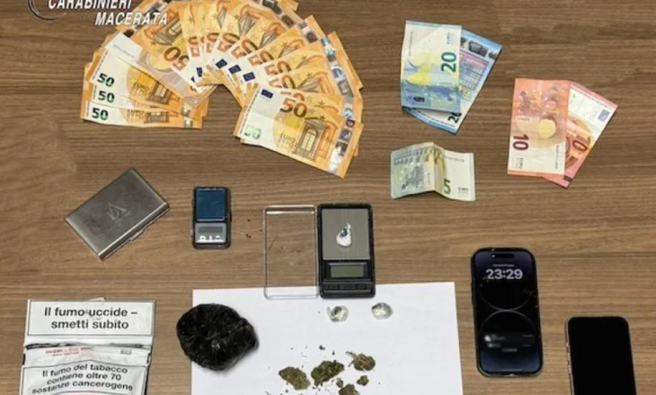 Itali/ Shqiptari kapet me drogë dhe mijëra euro