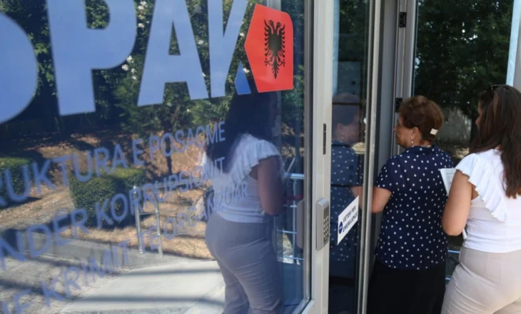 Iu mbyllën hetimet, Fatime Kryemadhi paraqitet në SPAK