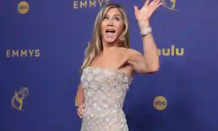 “Jam e lumtur që mamaja ime vdiq”/ Hapi i ri profesional i Jennifer Aniston