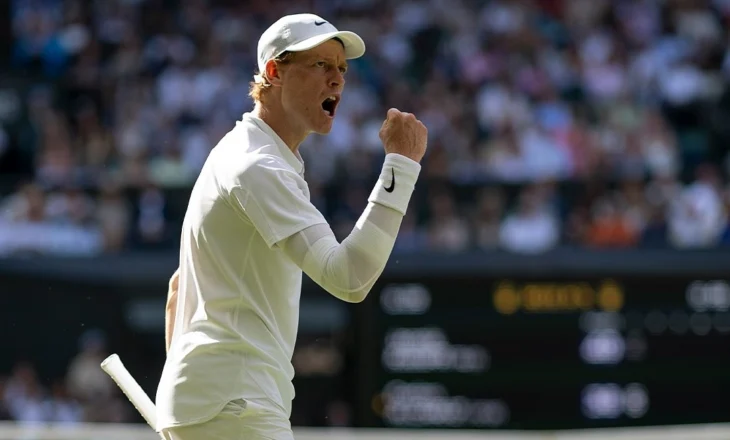 Jannik Sinner mposht Alcaraz në finale dhe triumfon për herë të parë në Wimbledon
