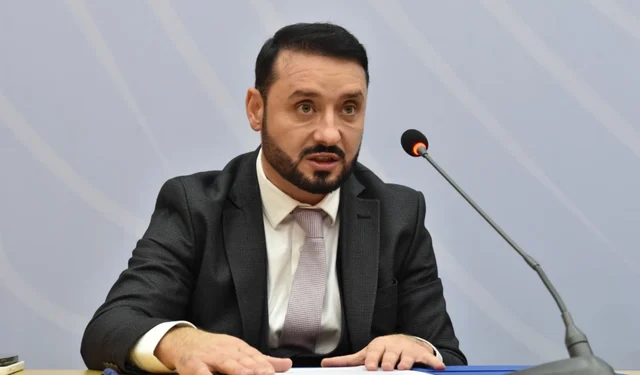 Jep dorëheqjen kreu i Agjencisë së Mbikëqyrjes Policore, Florian Sulejmani