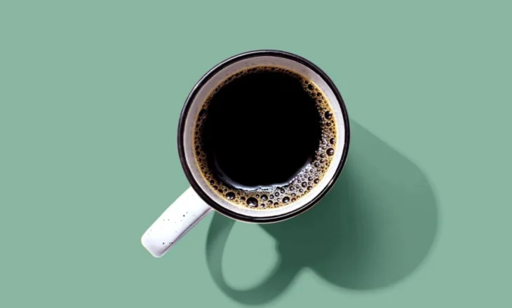 Jo direkt sapo zgjohesh! Kur është koha ideale për të pirë kafe? Shkenca ka një përgjigje