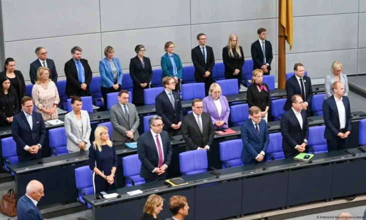 “Jo standarde të dyfishta”/ Deputeti gjerman kritikon heshtjen politike për gjendjen e shqiptarëve në Serbi