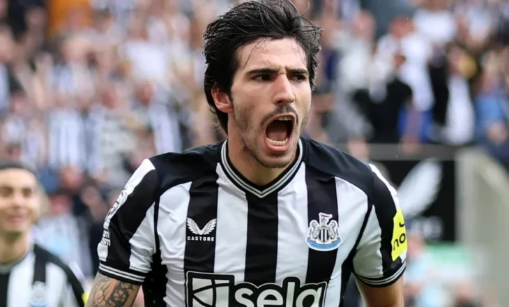 “Juventus duhet të blejë Sandro Tonali-n, pa u menduar dy herë. Është lojtari i vetëm që iu mungon bardhezinjve”