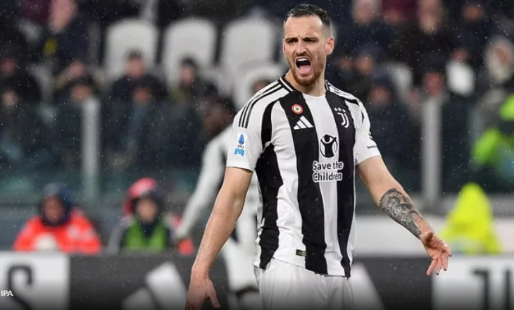 Juventus i beson verbërisht dhe i rinovon kontratën mbrojtësit deri në vitin 2030
