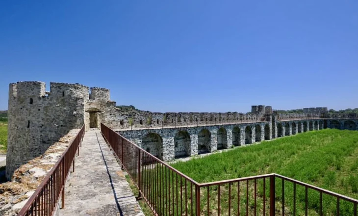 Kalaja e Bashtovës restauruar përmes një sërë ndërhyrjesh, që synojnë ruajtjen e strukturës