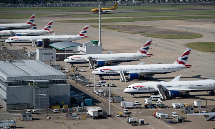 Kaos në Britaninë e Madhe, pezullohen për disa orë fluturimet nga aeroportet e Londrës, Edinburgut dhe Birmingamit
