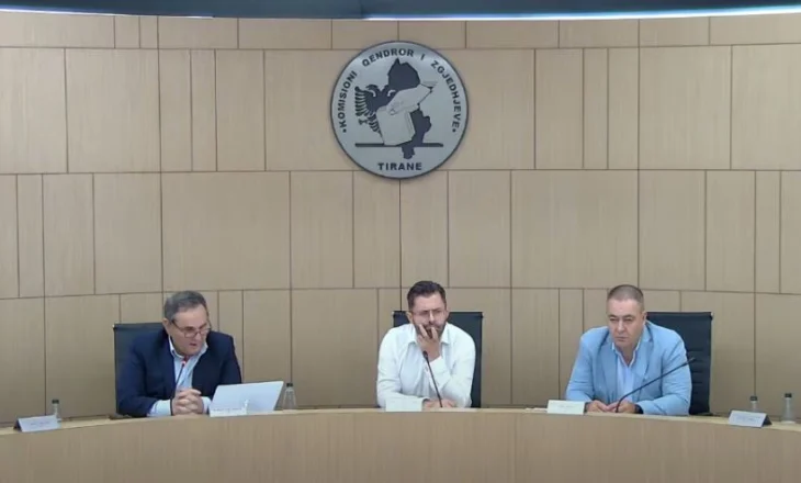 KAS rrëzon Adriatik Lapajn dhe Andia Ullirin/ Kandidatët e “Shqipëria Bëhet” dhe PD kërkuan mandatin