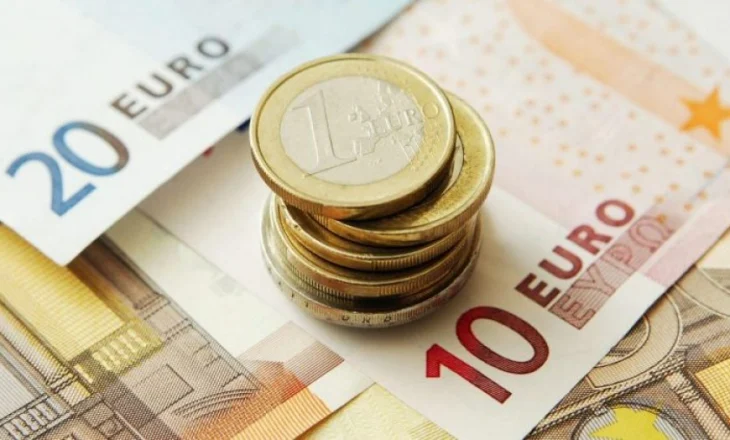 Këmbimi valutor sot/ Euro në rënie historike