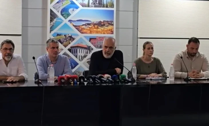 “Këtu s’ka të majtë dhe të djathtë, ka parazitë dhe të gatshëm për t’i shërbyer Vlorës”, Rama: Koha e deputetëve që japin zgjidhje nga kafeneja ka mbaruar
